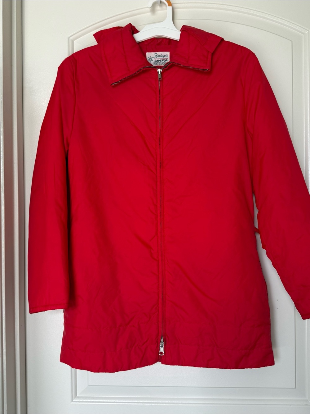 Women's vintage Red Zip-Front Ski Jacket with Stand Collar and hood, rare find!